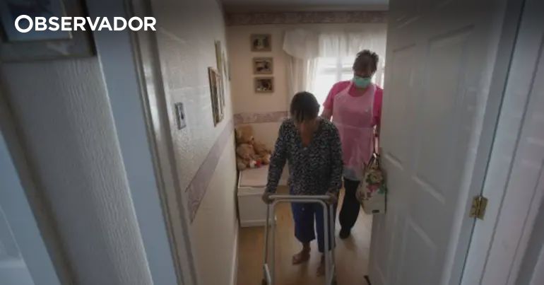 Esclerose múltipla danifica cérebro anos antes de sintomas – Observador