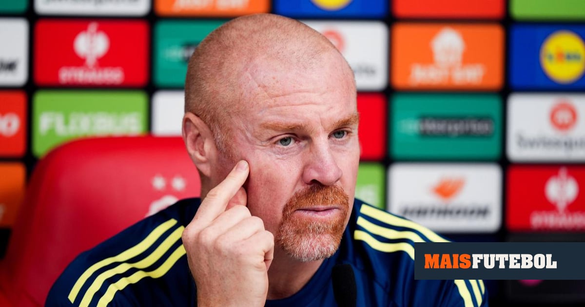 Treinador do Nottingham Forest elogia FC Porto: «Tem uma boa equipa»