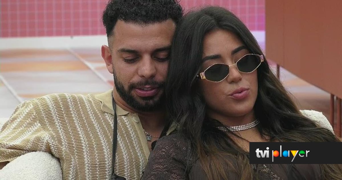 Fábio e Liliana trocam 'juras de amor': «Gosto muito de ti. Não vão ser estes bananas que nos vão separar - TVI Player