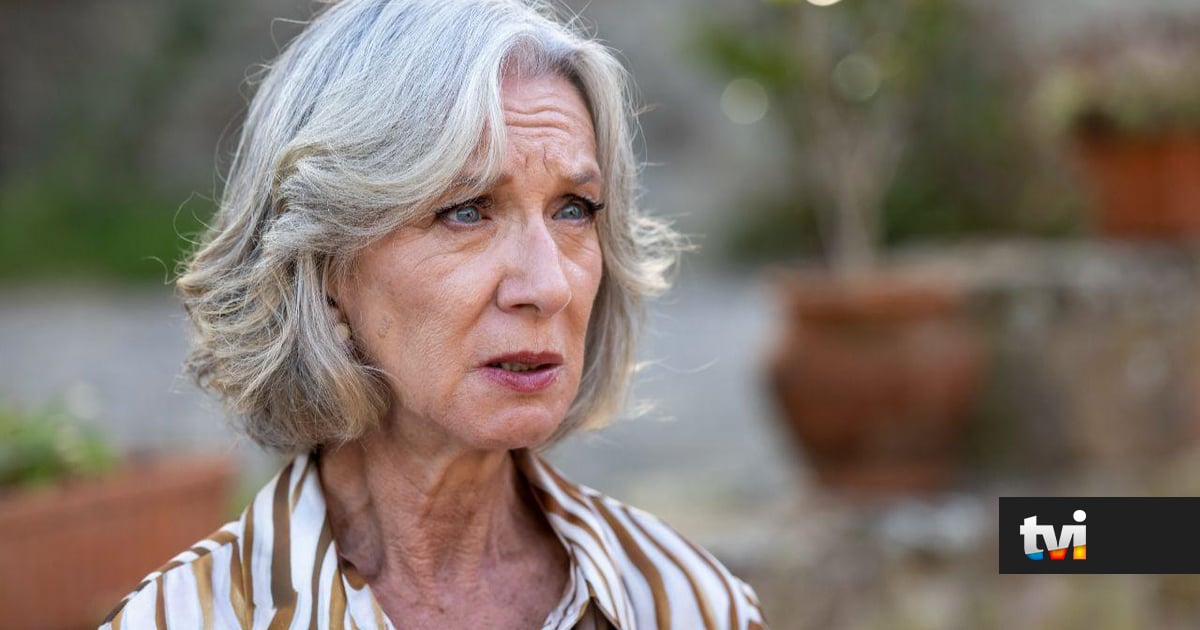 Vem aí em «Terra Forte»: Em lágrimas e rejeitada, Rosa Maria deixa Flor para trás - Novelas