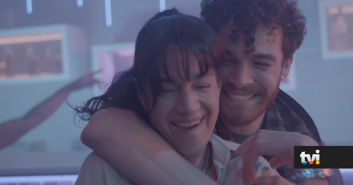 Vem aí em «A Protegida»: Há quem encontre as provas que Gina e Gonçalo andaram aos beijos - Novelas