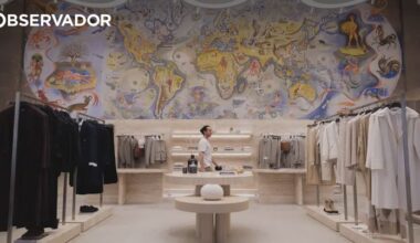 Eleventy Milano. O "quiet luxury" no átrio do edifício do DN – Observador