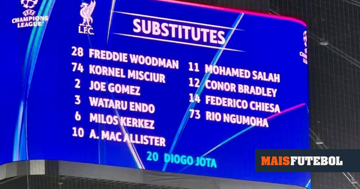 FOTO: o gesto de homenagem do Eintracht Frankfurt a lembrar Diogo Jota