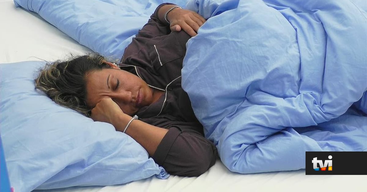 Pedro Jorge e Marisa trocam gesto cúmplice logo pela manhã - Secret Story