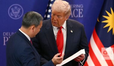 Trump aumenta as tarifas do Canadá em 10% em retaliação ao anúncio de televisão que usa imagens de Reagan