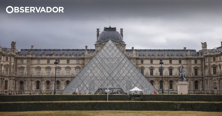 Parte de joias do Louvre transferida para Banco de França – Observador