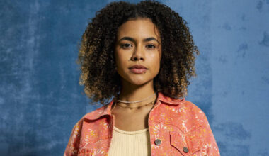 'Três Graças': Joélly vende filha após ser enganada - 26/10/2025 - Televisão