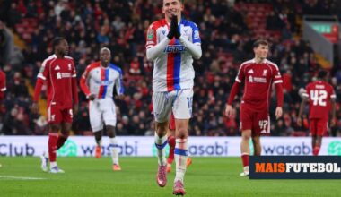 Crystal Palace volta a ser pesadelo e Liverpool cai com estrondo da Taça da Liga