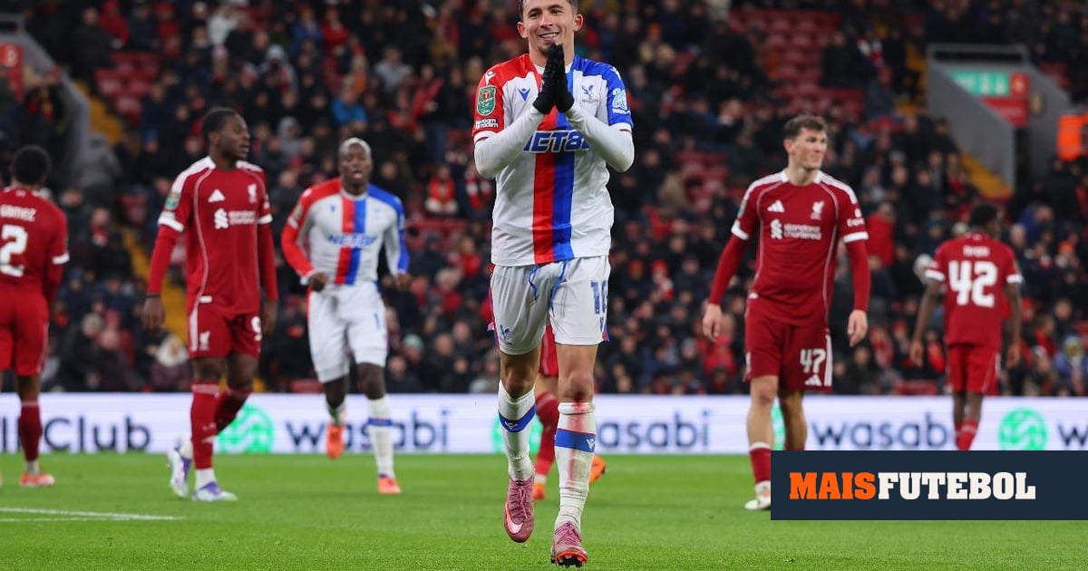 Crystal Palace volta a ser pesadelo e Liverpool cai com estrondo da Taça da Liga