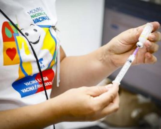 Campanha de multivacinação terá nove unidades de saúde abertas no sábado