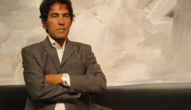 Artista italiano vende escultura invisível por R$ 87 mil; entenda