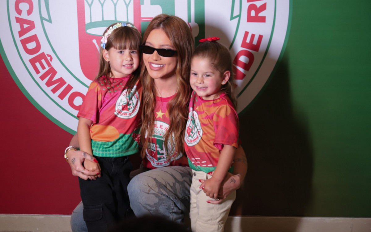 Virginia Fonseca prestigia festa de Dia das Crianças na Grande Rio | Celebridades