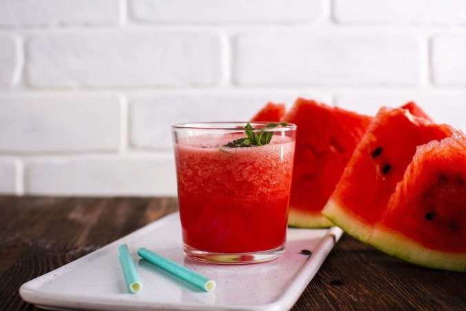 A melancia é uma fruta composta por cerca de 90% de água -  (crédito: Freepik)