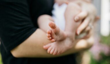 "Temos que ser razoáveis". Ministra do Trabalho esclarece declarações sobre amamentação