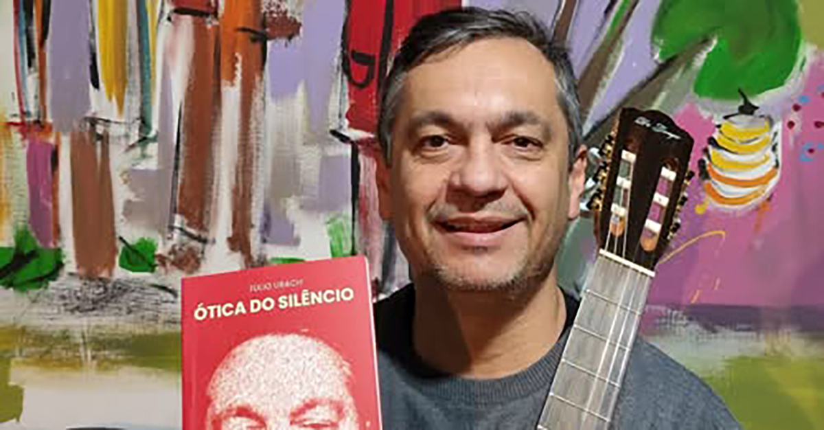 Colega comemora 30 anos de trajetória na música e na poesia com lançamento de obra na Feira do Livro de Alegrete