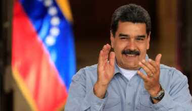 Venezuela adverte que defenderá soberania perante agressões dos Estados Unidos