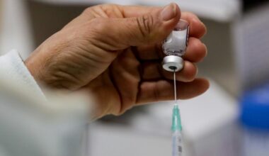 Mais de 287 mil pessoas vacinadas contra a gripe e covid-19 na primeira semana | Rádio Voz da Planície - 104.5FM