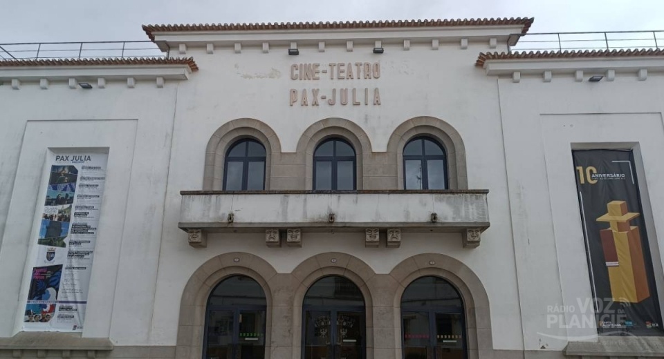 António Raminhos apresenta "Volto Já" no Pax Julia - Teatro Municipal de Beja | Rádio Voz da Planície - 104.5FM