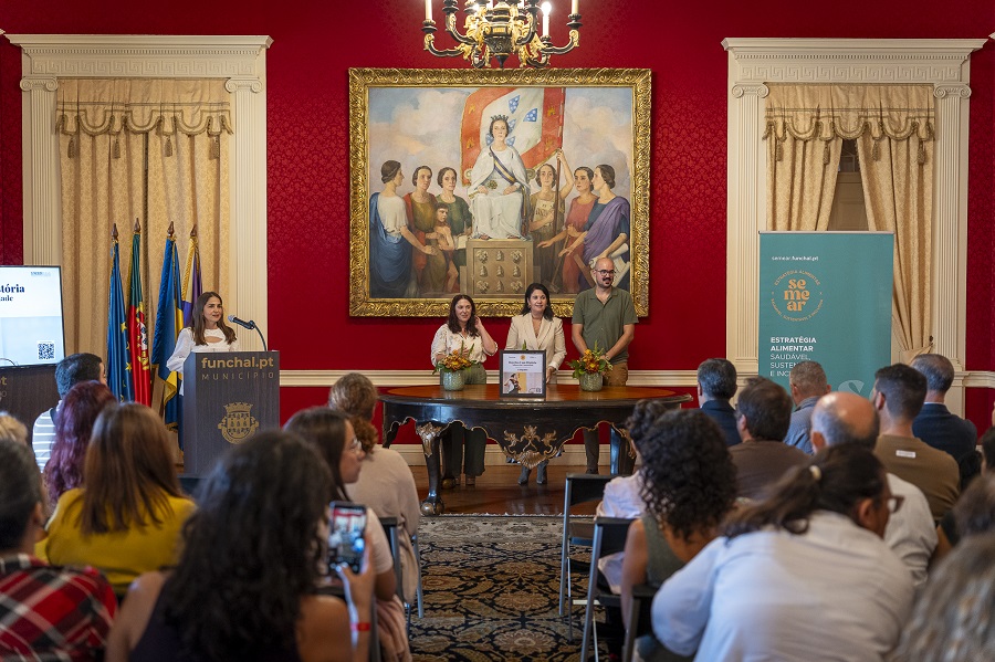 Funchal, em parceria com A Biqueira, lança livro “Receitas com História”