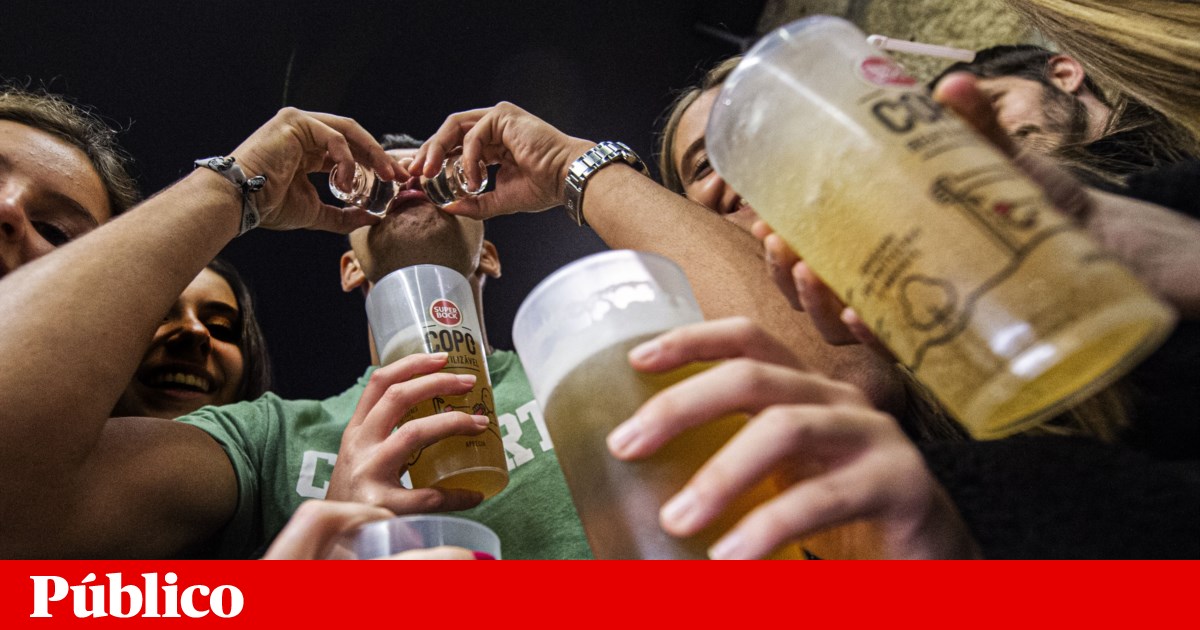 OMS defende políticas rigorosas sobre álcool para reduzir risco de cancro na Europa | Saúde