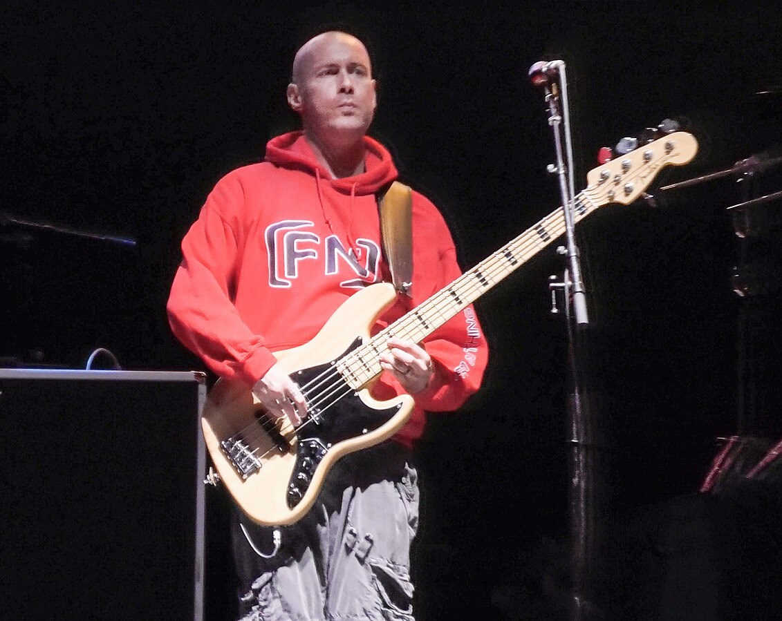 Sam Rivers, baixista dos Limp Bizkit, morre aos 48 anos | Música