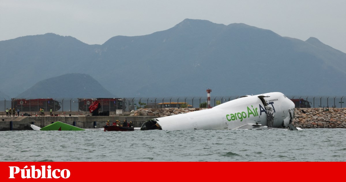 Avião de carga sai da pista e mata dois trabalhadores do aeroporto de Hong Kong | Aviação