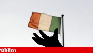 Polícias feridos e 24 detidos após terceira noite de motins anti-imigração em Dublin | República da Irlanda