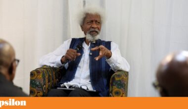 Estados Unidos revogam visto ao escritor Wole Soyinka, Nobel da Literatura | Literatura