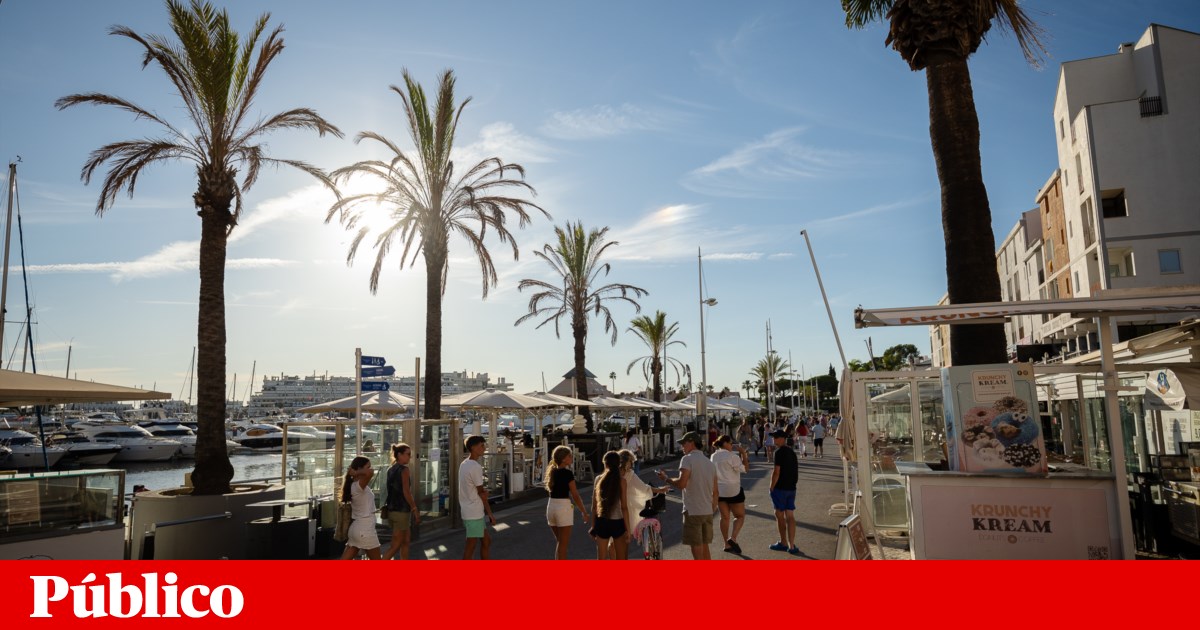 Descida de turistas estrangeiros aprofundou-se em Setembro | Conjuntura