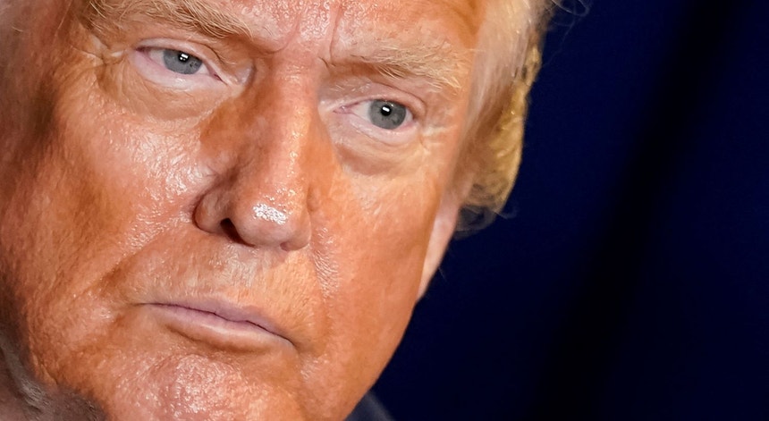 Donald Trump dá até domingo ao Hamas para responder ao plano de paz