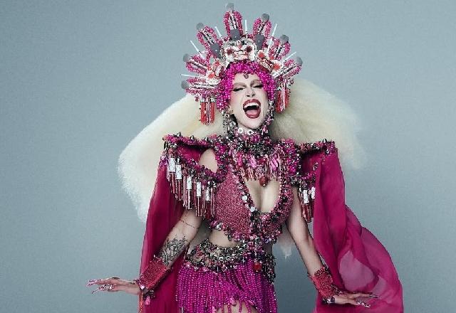 SBT TV | Bianca Andrade homenageia Elke Maravilha em baile de Halloween e emociona fãs