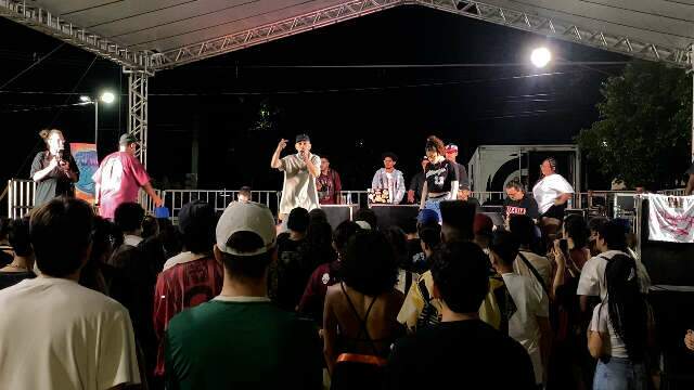 Maior batalha de rimas de MS reúne MCs em Campo Grande; veja como foi