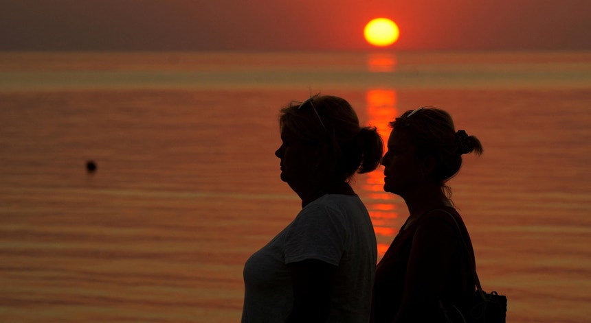 "Retrocesso sem precedentes". Letónia quer abandonar tratado que protege mulheres da violência
