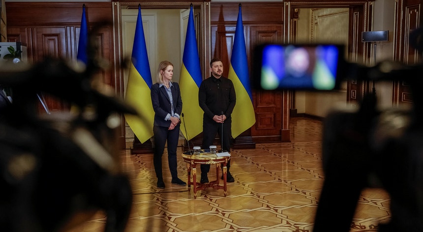 União Europeia aplica 19.º pacote de sanções à Rússia