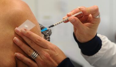 Vacinas de mRNA contra a covid-19 podem estimular o sistema imunológico e aumentar a sobrevida de pacientes com câncer