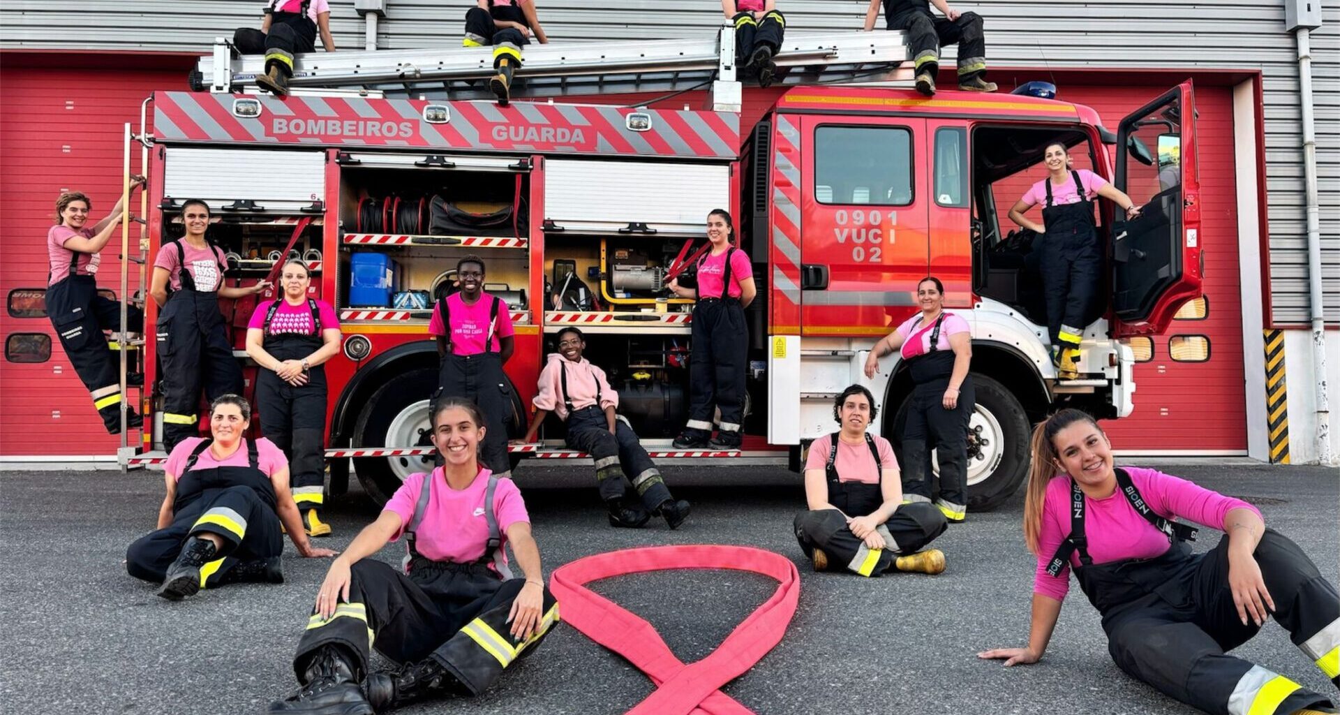 Bombeiros Voluntários da Guarda associam-se à campanha “Outubro Rosa”
