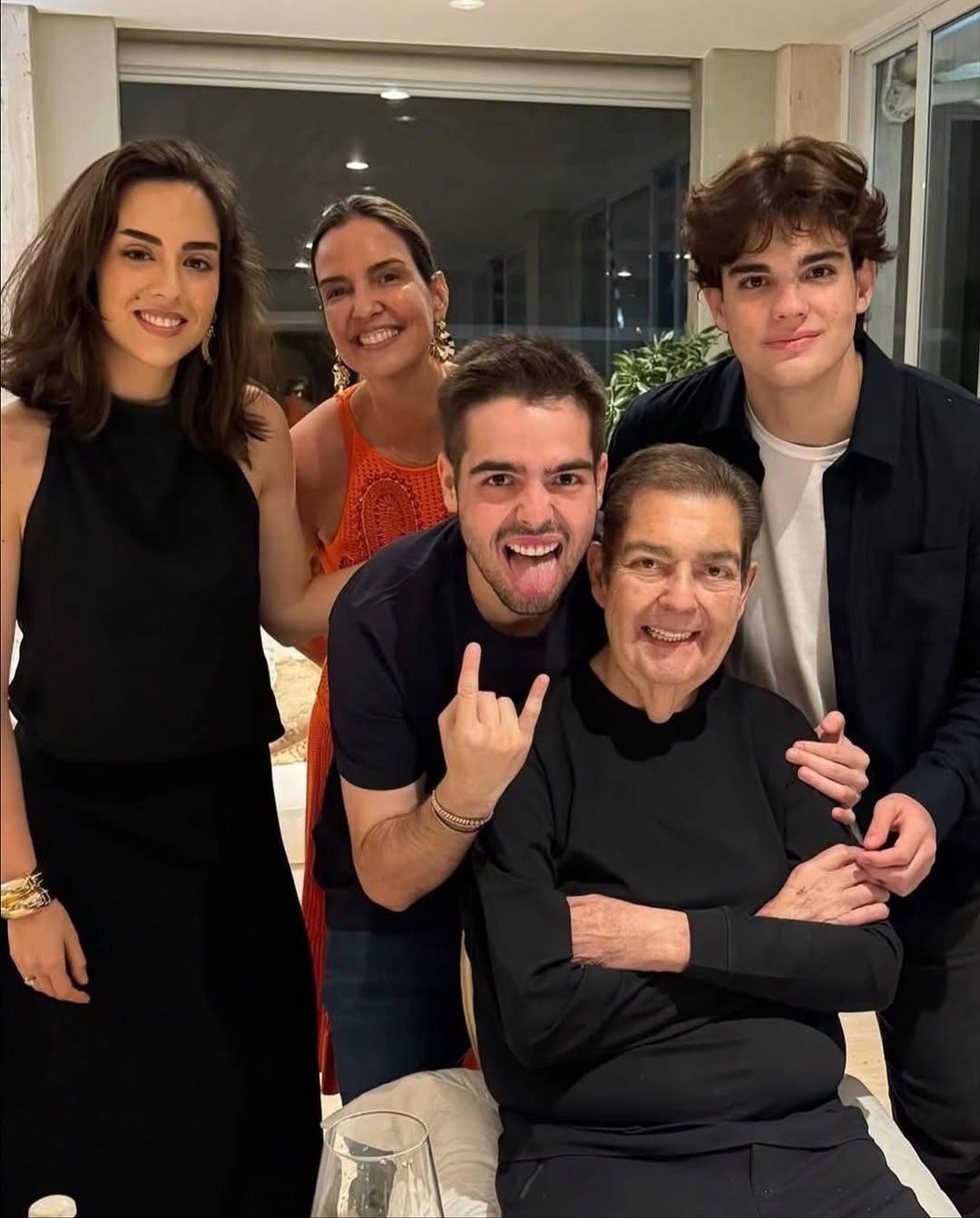 João Silva posta foto com Faustão e família — Foto: reprodução/instagram @joaosilva