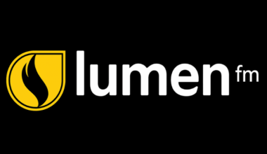 Lumen FM será fixada de forma definitiva em 96.7 FM; Antena 1 ocupa a 90.7 FM de Curitiba