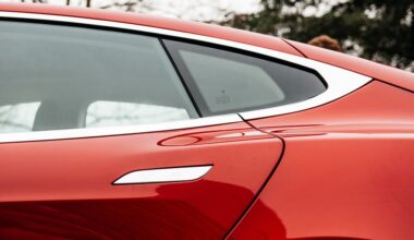 Ficam presos dentro do carro. Tesla investigada por puxadores eletrónicos mal sucedidos