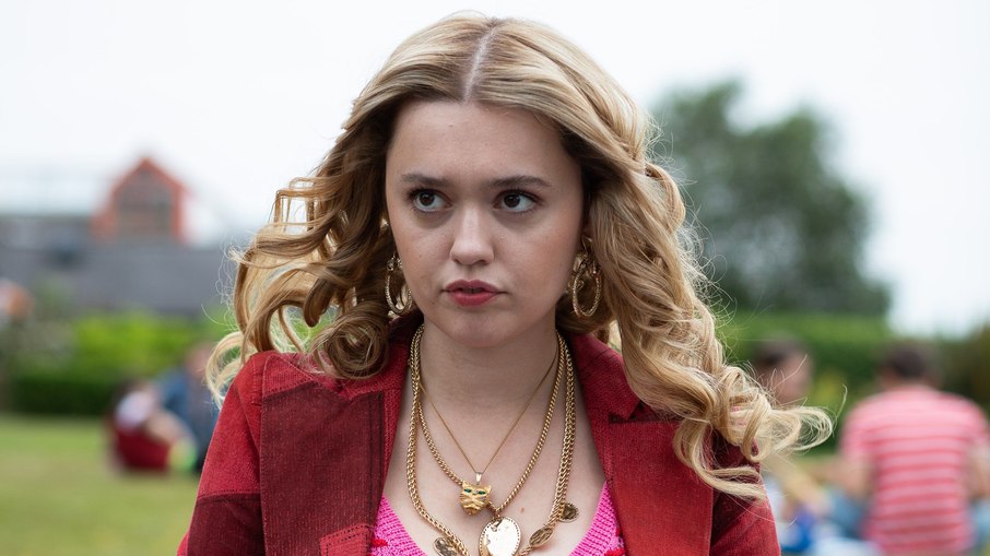 Aimee Lou Wood em Sex Education