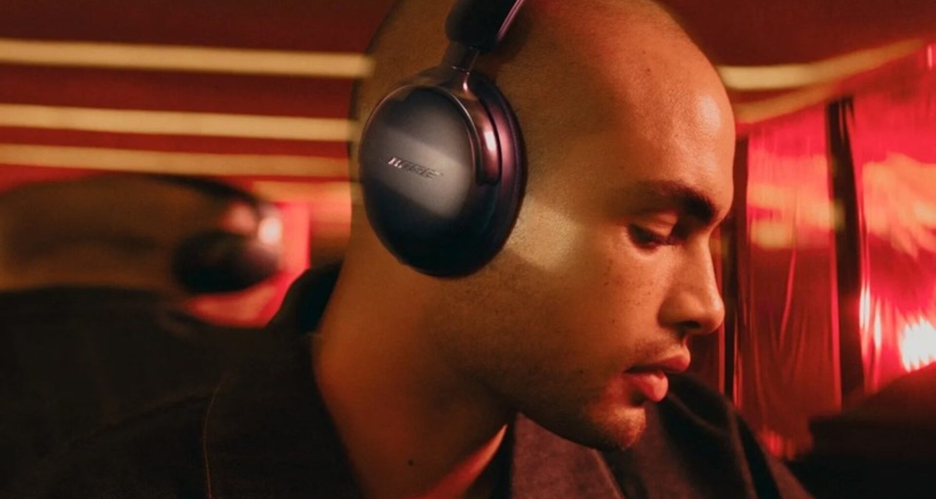 Bose QuietComfort Ultra 2 é lançado com áudio lossless e bateria de 30 horas - TudoCelular.com