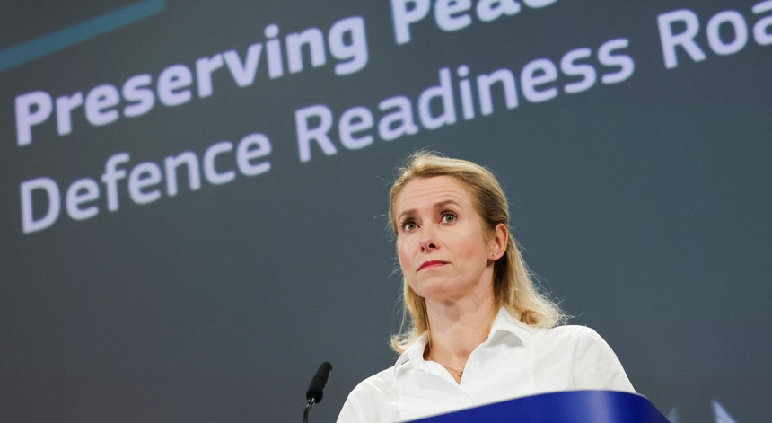 UE alerta que pressionar Ucrânia "não é a abordagem correta" para travar agressão russa