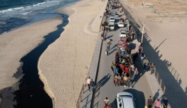 Guerra no Médio Oriente. Mais de 200 mil pessoas regressam ao norte de Gaza