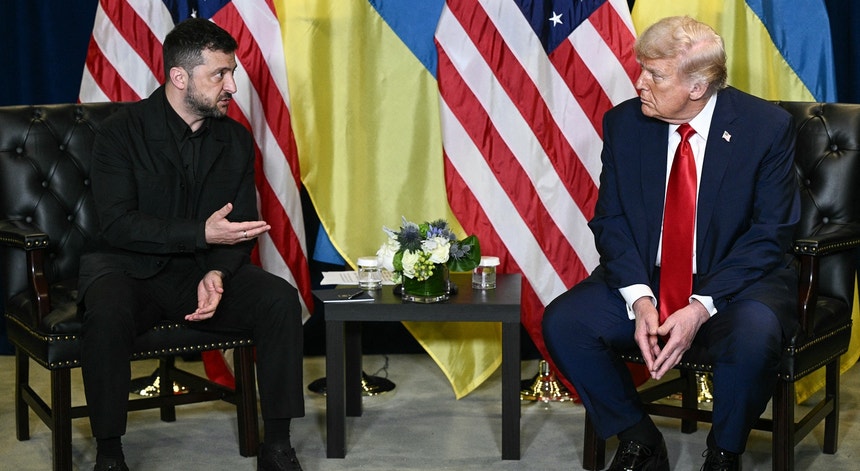 Zelensky faz "apelo positivo" a Trump para que negoceie a paz na Ucrânia