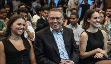 "Nenhum candidato fica incomodado com apoios"