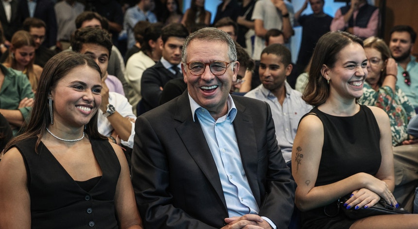 "Nenhum candidato fica incomodado com apoios"