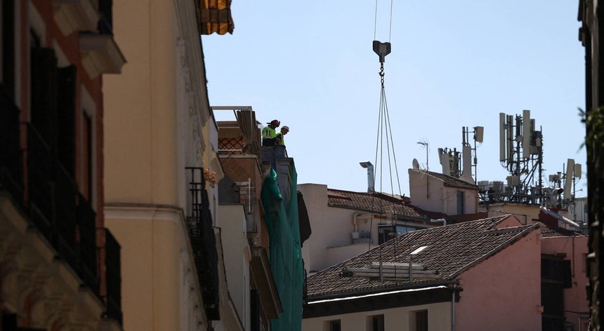 Madrid. Pelo menos três feridos e quatro desaparecidos em colapso de edifício em obras