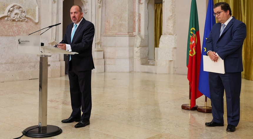 Santos Pereira substitui Centeno. Novo governador privilegia crescimento e habitação