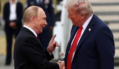 Trump e Putin falam antes da ida de Zelensky à Casa Branca