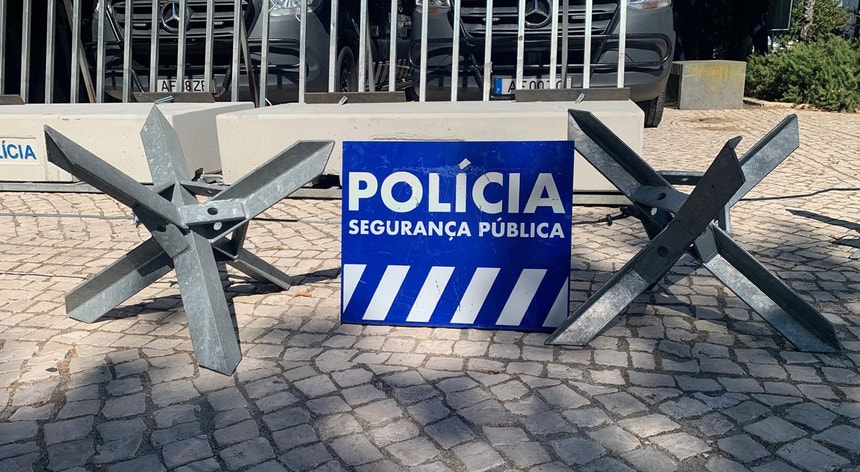 Barreiro. Jovem morto a tiro em rua do Lavradio